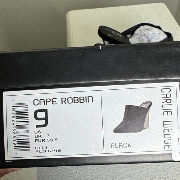New Cape Robbin Black and Clear Wedge Mules NWT Size 9 and Size 10 - Picture 6 of 6